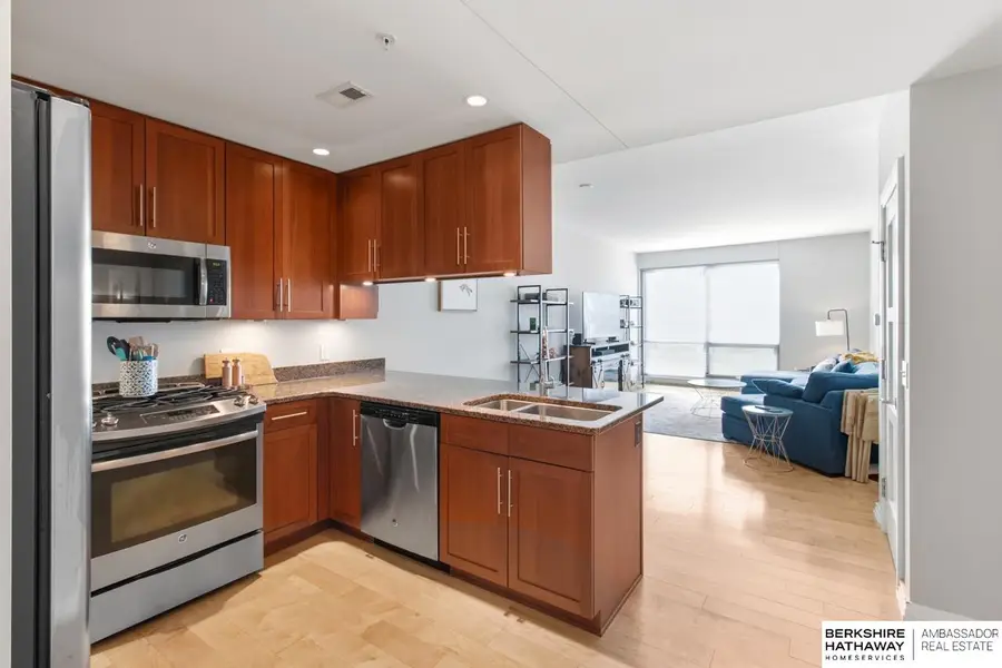 3200 Farnam Court #3613, Omaha, NE 68131 - #2