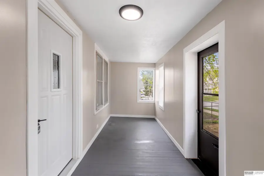 3316 N 55th Street, Omaha, NE 68104 - #2