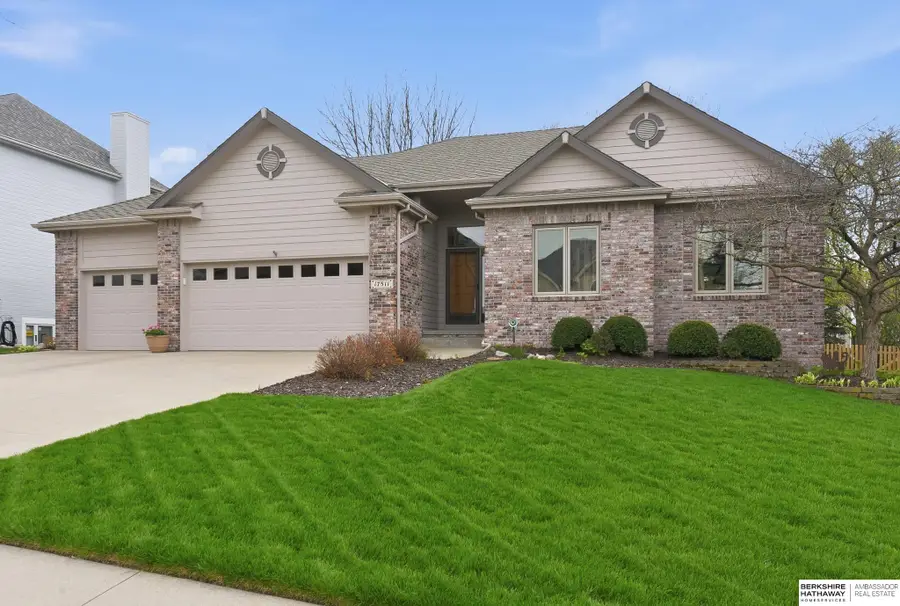 17511 T Street, Omaha, NE 68135 - #2