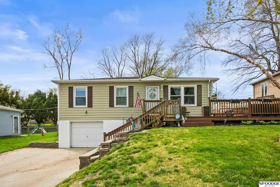 7534 Chandler Hills Drive, Bellevue, NE 68147 - #3