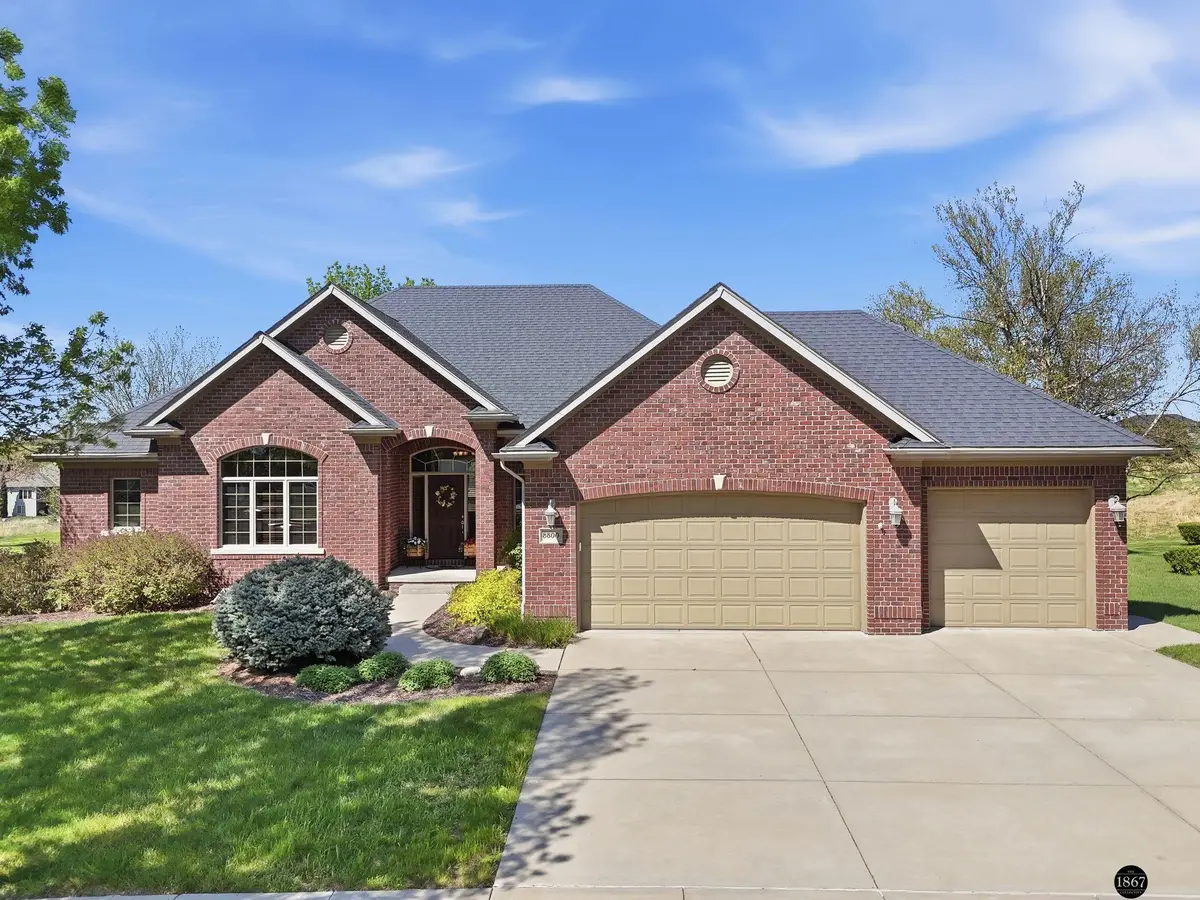 8800 Oakmont Drive, Lincoln, NE 68526 - #1