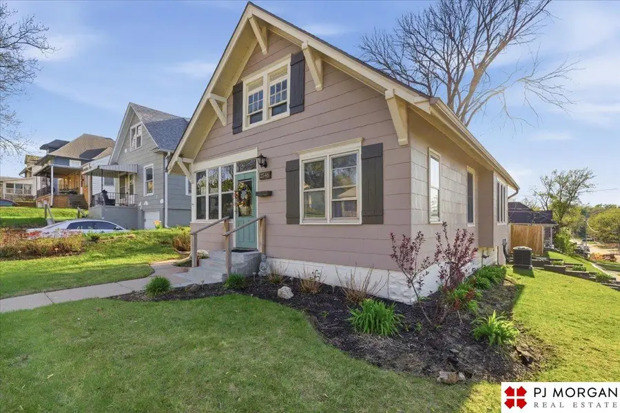 2546 N 63rd Street, Omaha, NE 68104 - #3