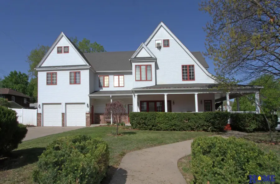 1621 S 27th Street, Lincoln, NE 68502 - #2