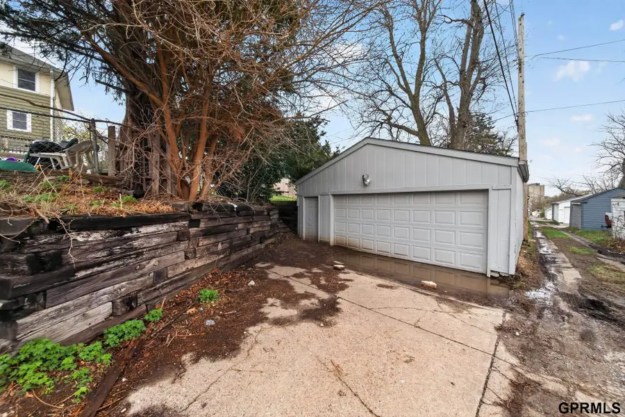 2818 S 34th Street, Omaha, NE 68105 - #3