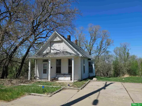 210 Cedar Street, Omaha, NE 68108