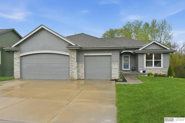 2725 N 189 Street, Elkhorn, NE 68022