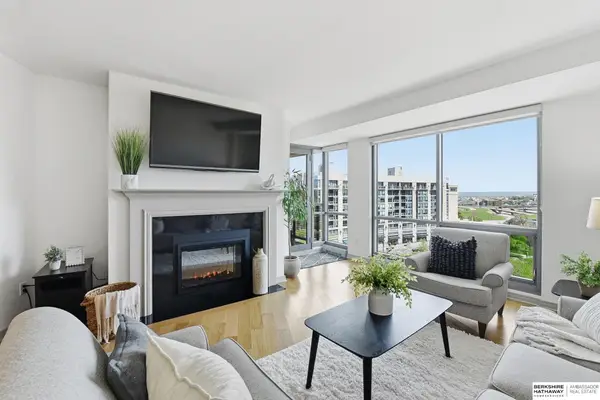 200 S 31st Avenue #4702, Omaha, NE 68131