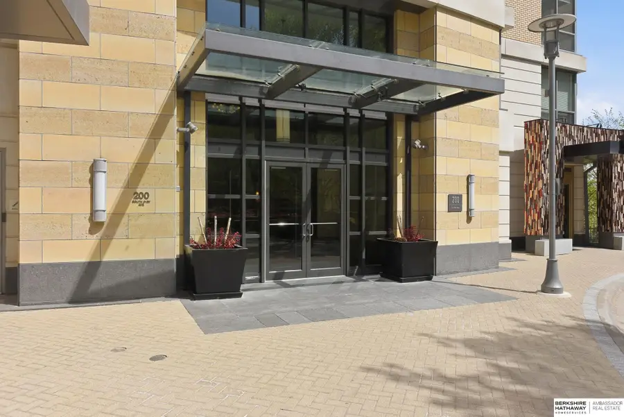 200 S 31st Avenue #4702, Omaha, NE 68131 - #2