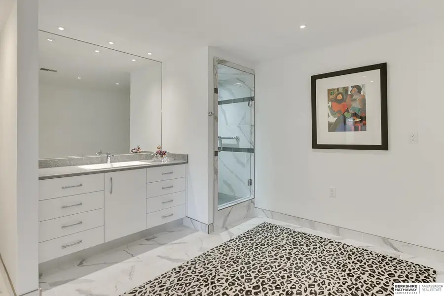 770 N 93rd Street #4D5, Omaha, NE 68114 - #3