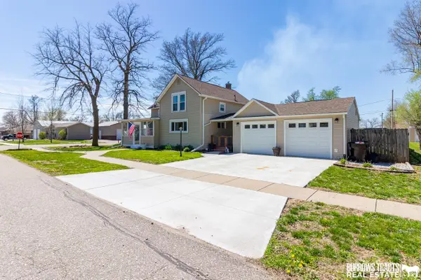 320 Kansas Street, Murdock, NE 68407