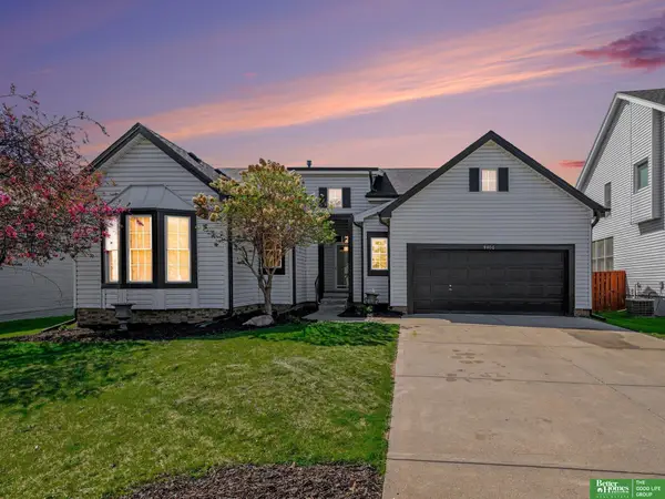 9406 S 28 Avenue, Bellevue, NE 68147