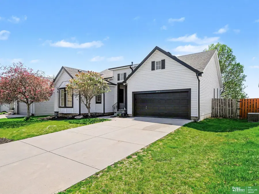 9406 S 28 Avenue, Bellevue, NE 68147 - #2
