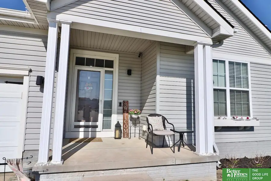 7752 N 107 Street, Omaha, NE 68122 - #2