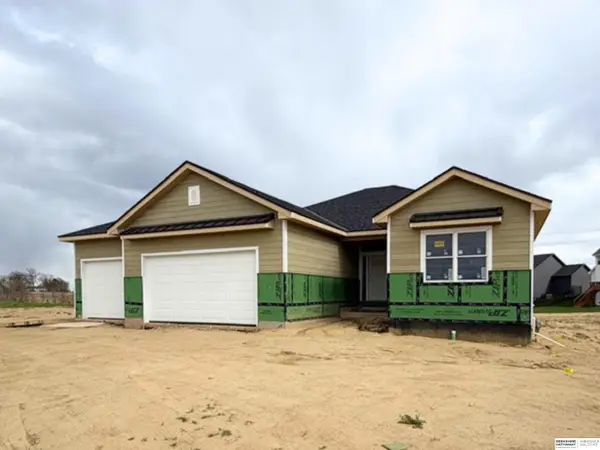 6201 N 207th Street, Elkhorn, NE 68022