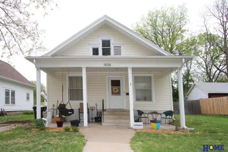 1630 S 25th Street, Lincoln, NE 68502 - #2