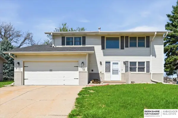 318 Fairview Drive, Glenwood, IA 51534