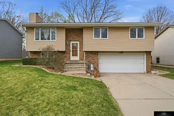 3311 N 72nd Street, Lincoln, NE 68507