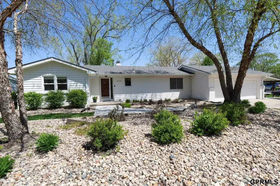 22722 Southshore Drive, Waterloo, NE 68069 - #2