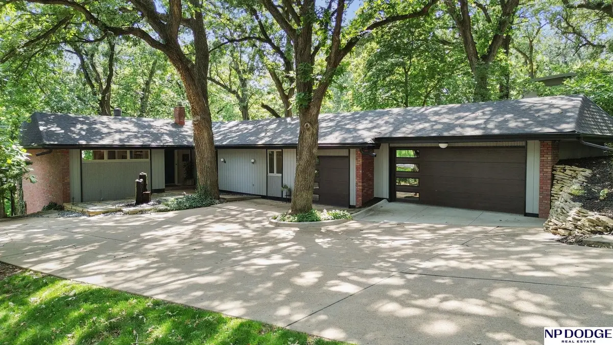 9323 Oak Street, Omaha, NE 68124 - #1