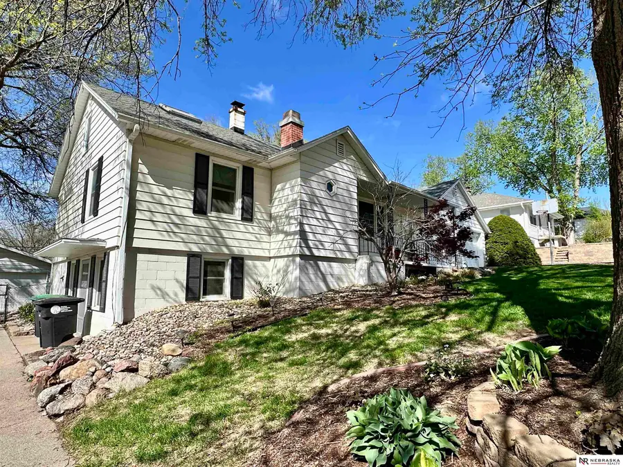 5610 R Street, Omaha, NE 68117 - #3