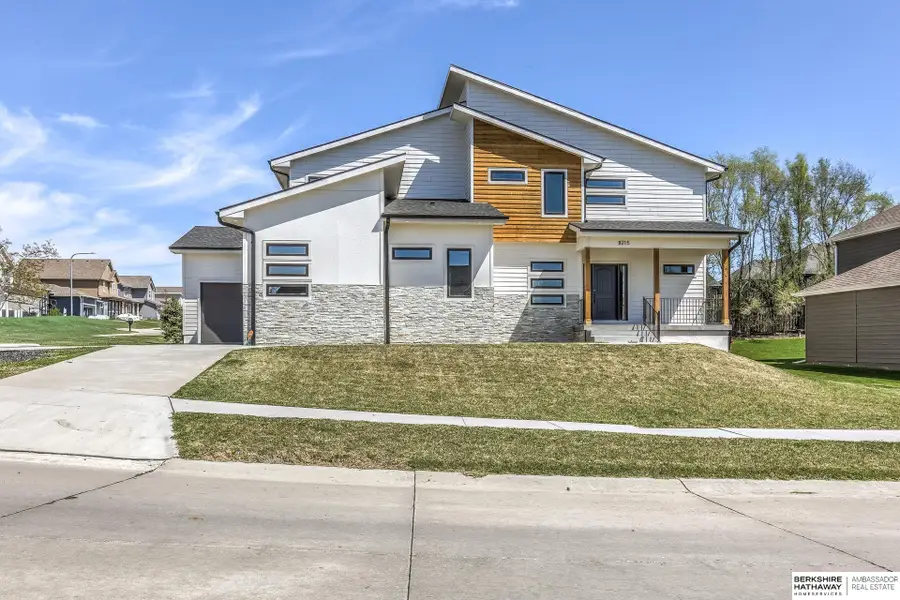 8215 N 166 Street, Bennington, NE 68007 - #2