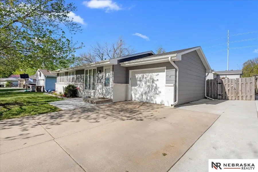 4821 S 57th Street, Lincoln, NE 68516 - #2
