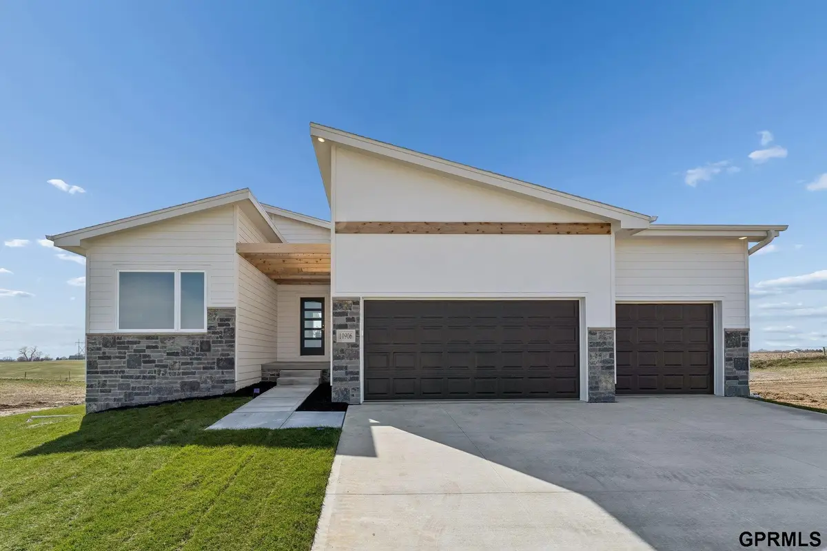 10906 S 222 Street, Gretna, NE 68028 - #1