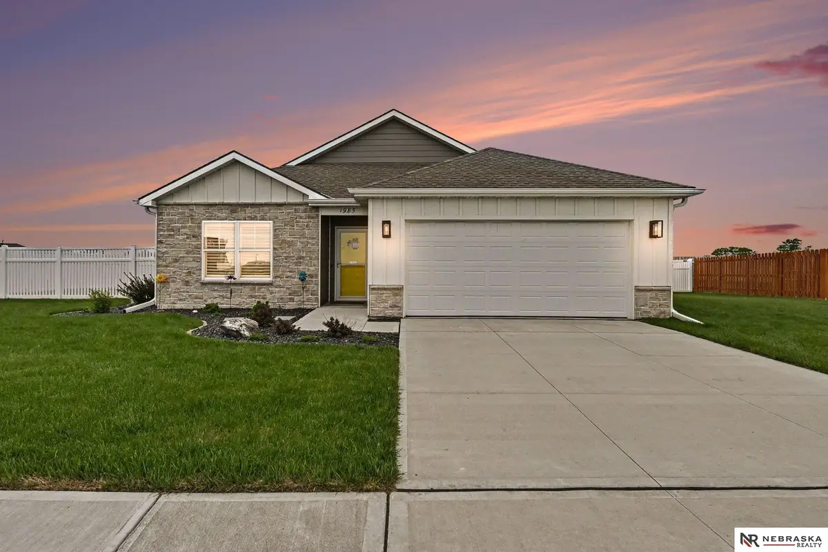 1985 N Kara Way, Fremont, NE 68025 - #1