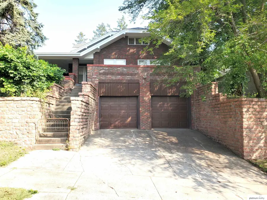 619 S 35th Avenue, Omaha, NE 68105 - #3