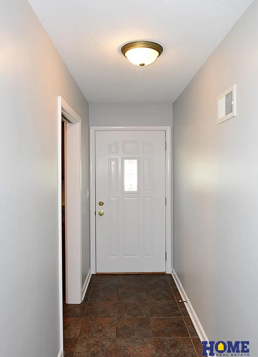4513 Meredeth Street, Lincoln, NE 68506 - #3