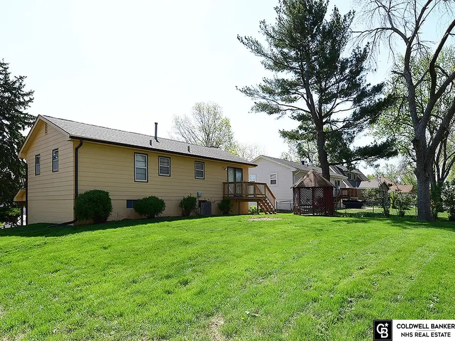 5306 S 106th Street, Omaha, NE 68127 - #3