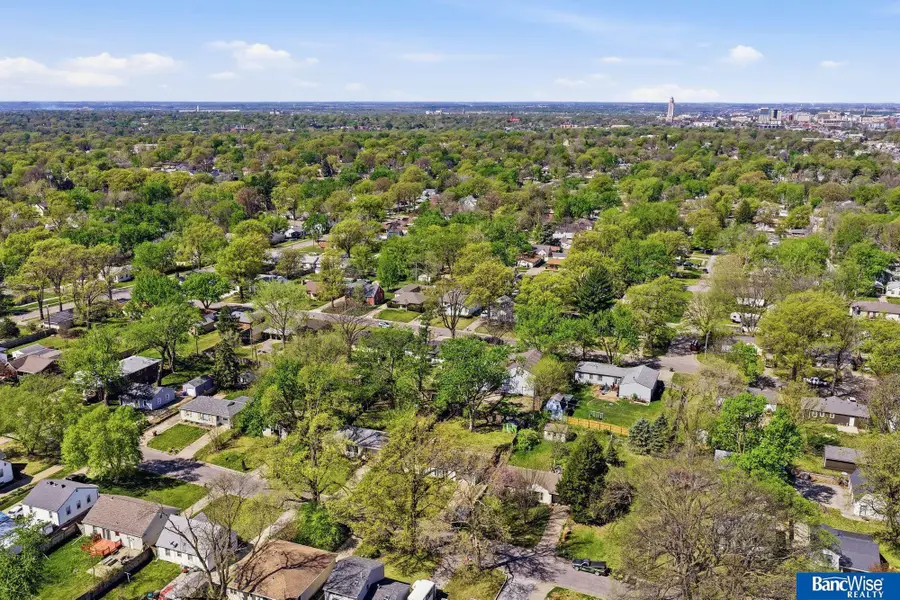 315 S 46th Street, Lincoln, NE 68510 - #3
