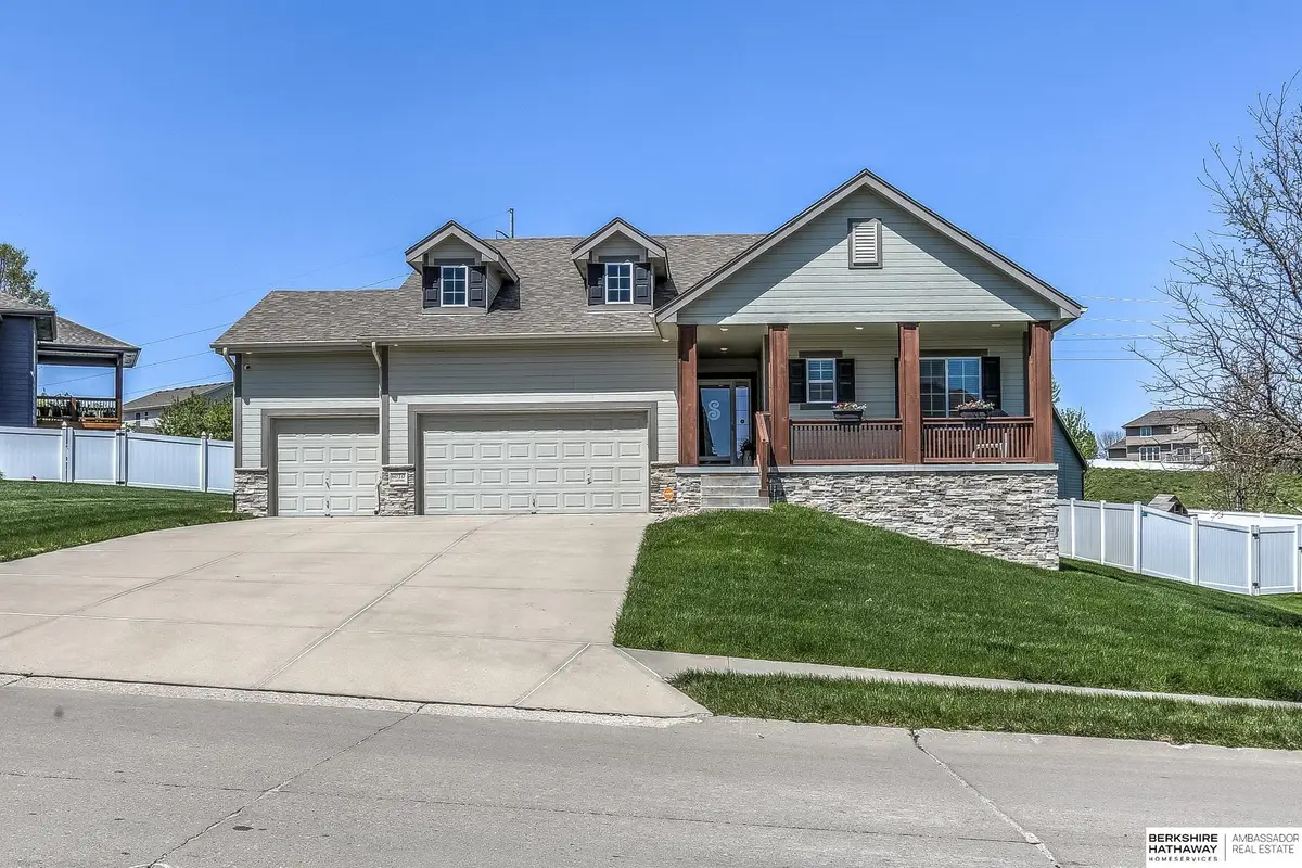 6010 N 152 Avenue, Omaha, NE 68116 - #1