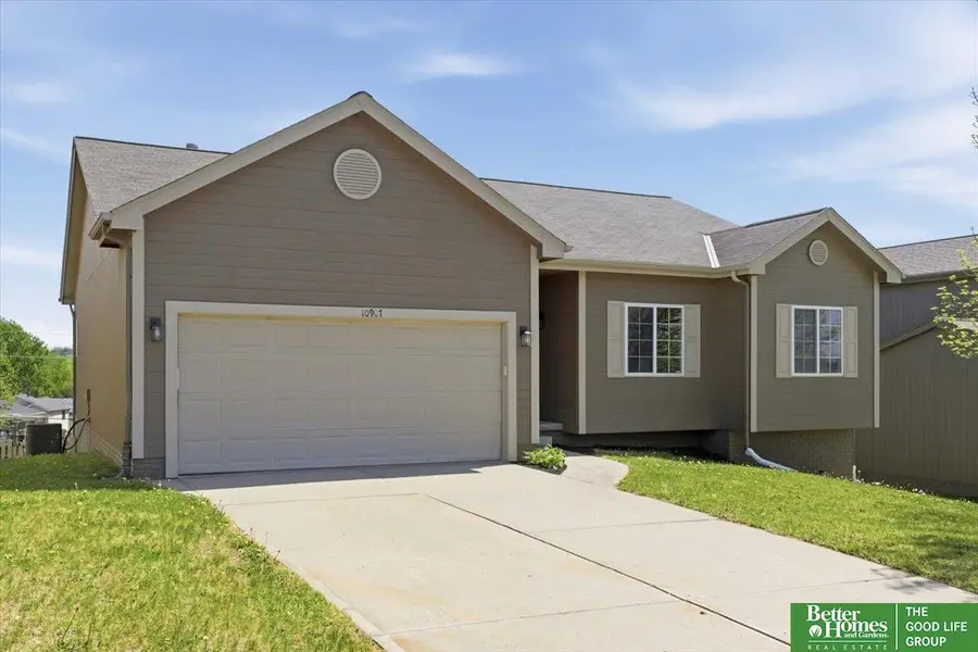 10907 S 25th Avenue, Bellevue, NE 68123 - #2