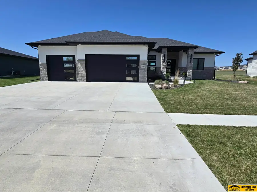 3540 Tree Line Drive, Lincoln, NE 68516 - #3