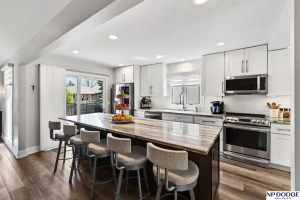 15276 Bemis Street, Omaha, NE 68154