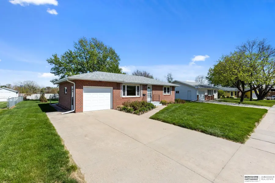 108 Meadow Lane, Gretna, NE 68028 - #2