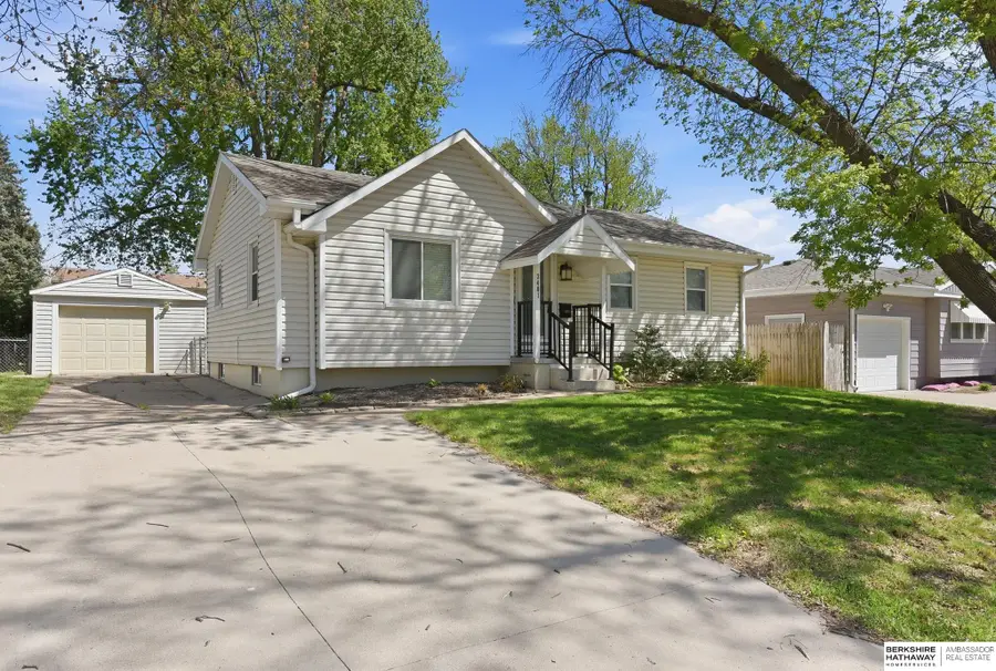 3401 S 121st Street, Omaha, NE 68144 - #2
