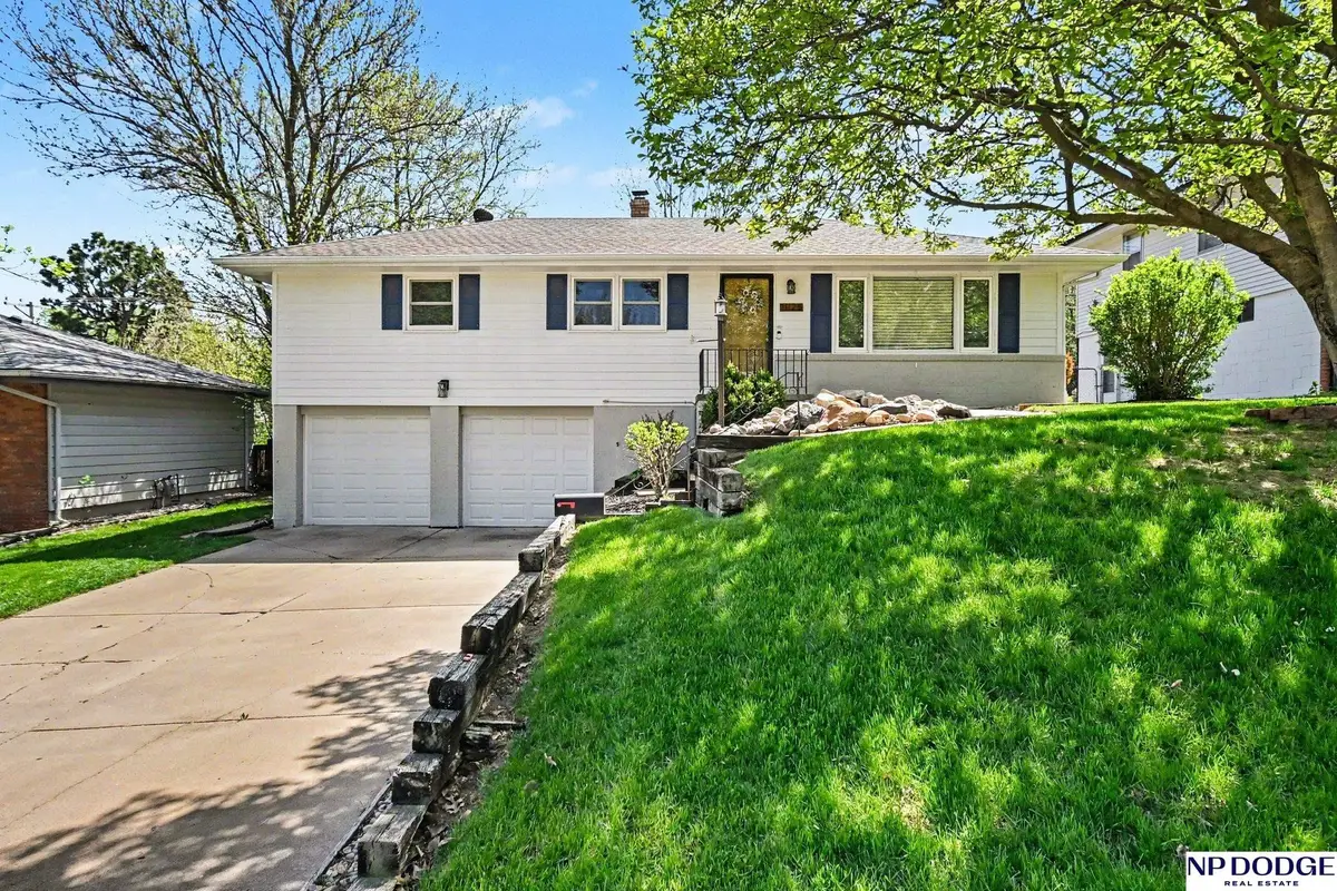 11125 Leavenworth Street, Omaha, NE 68154 - #1