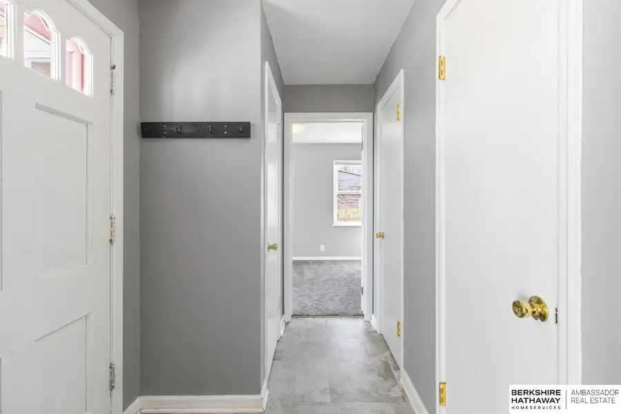 530 N 72nd Avenue, Omaha, NE 68114 - #3