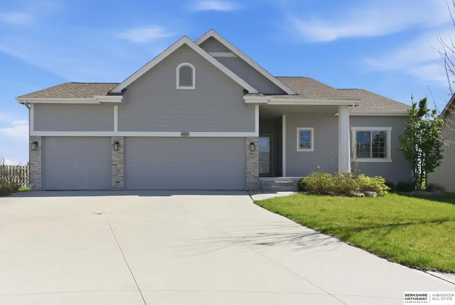 21051 Polk Street, Elkhorn, NE 68022 - #3