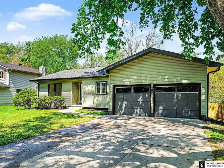 2940 Leawood Drive, Bellevue, NE 68123 - #2