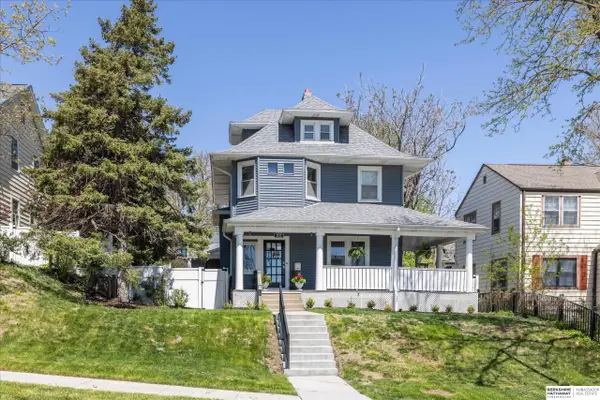 4624 Farnam Street, Omaha, NE 68132