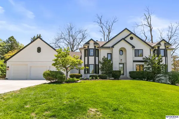 9203 Hickory Street, Omaha, NE 68124