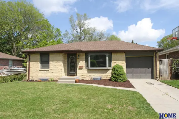 3944 Apple Street, Lincoln, NE 68503