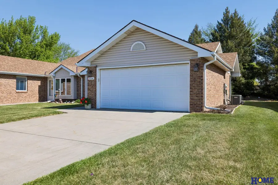 2214 Marigold Circle, Lincoln, NE 68521 - #3