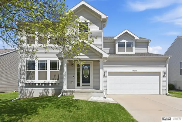 19010 Grover Street, Omaha, NE 68130