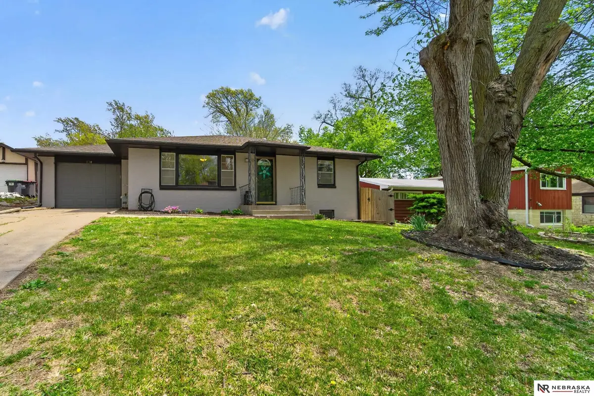 330 S 38th Street, Lincoln, NE 68510 - #1