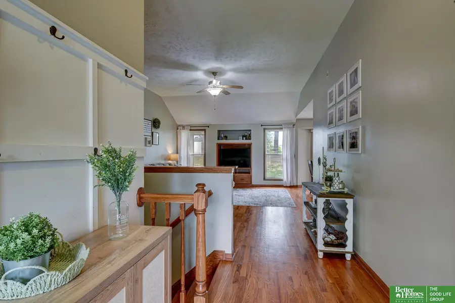 718 Cedar View Circle, Bellevue, NE 68123 - #2