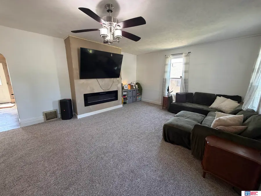 1019 N 7th Street, Beatrice, NE 68310 - #2